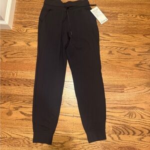 BRAND NEW Ready to Rulu High-Rise Jogger Full Length